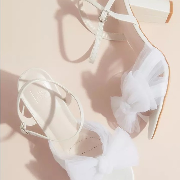 ✨DB Studio pleated chiffon bow mid-heel sandals✨ - Picture 4 of 5